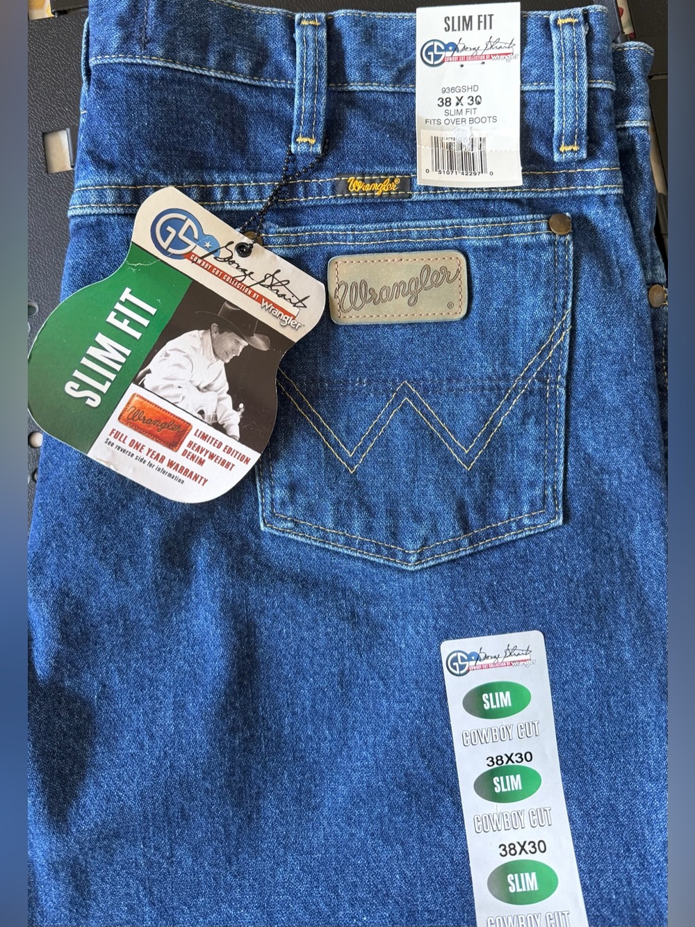 NWT Wrangler George Strait Cowboy Cut Slim Jeans 38x30